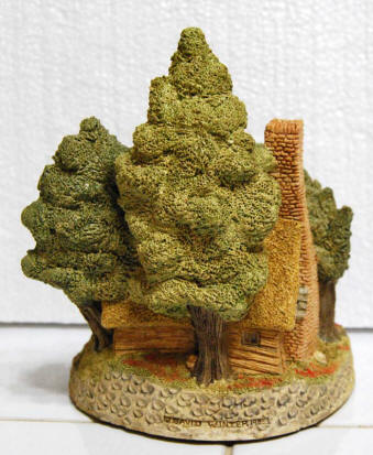 Hermit's Humble Home by David Winter Miniature Cottages