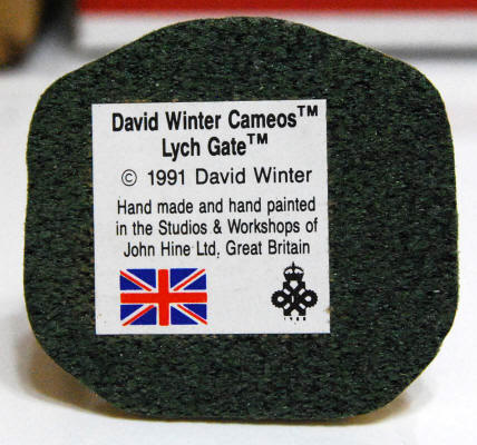 Lynch Gate cameo by David Winter