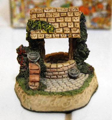 Penny Wishing Well (Cameo) by David Winter